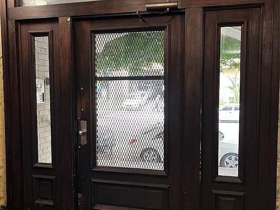 3rd image of 324 S Catalina St APT 209