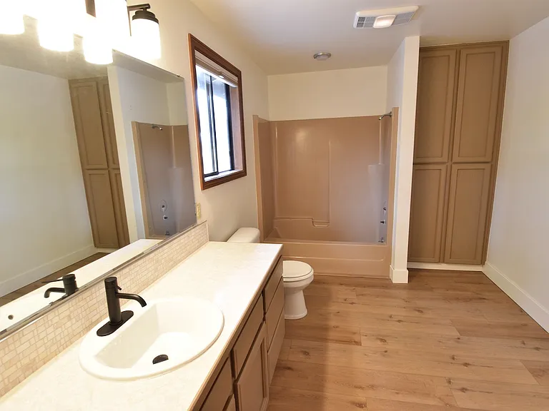 18810 NE 144th St — Photo 18