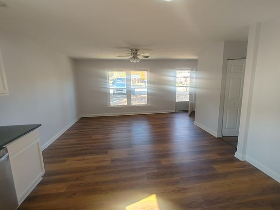 5th image of 3212 Elk Lake Ct