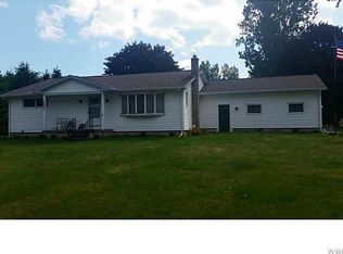 2345 County Line Rd, Medina, NY 14103