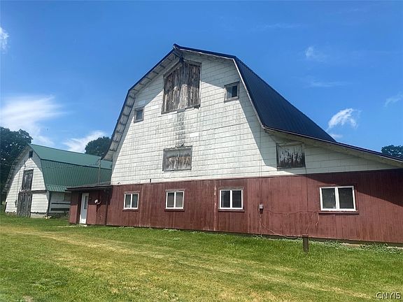 4th image of 5288 Maple Ln