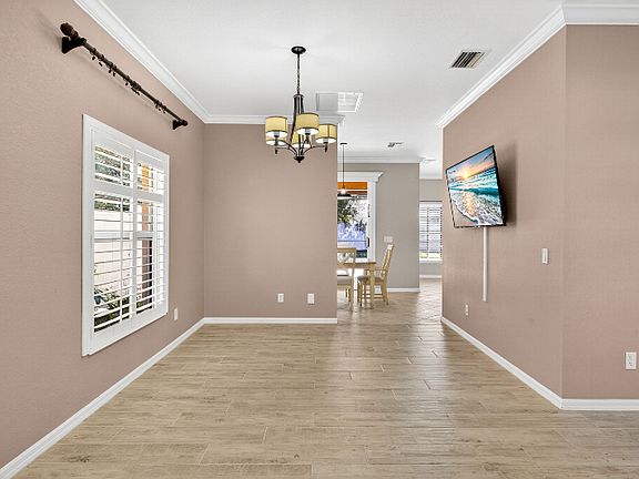 3rd image of 8250 Silver Birch Way
