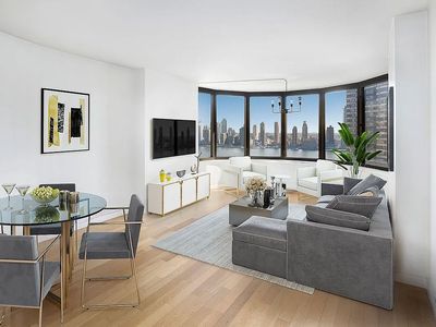 330 E 38th St APT 48K, New York, NY, 10016