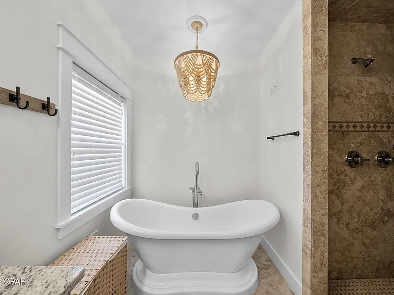 409 Liverpool Ave — Photo 31