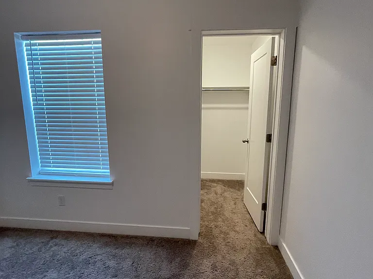 4772 E Silver Ridge Rd — Photo 30