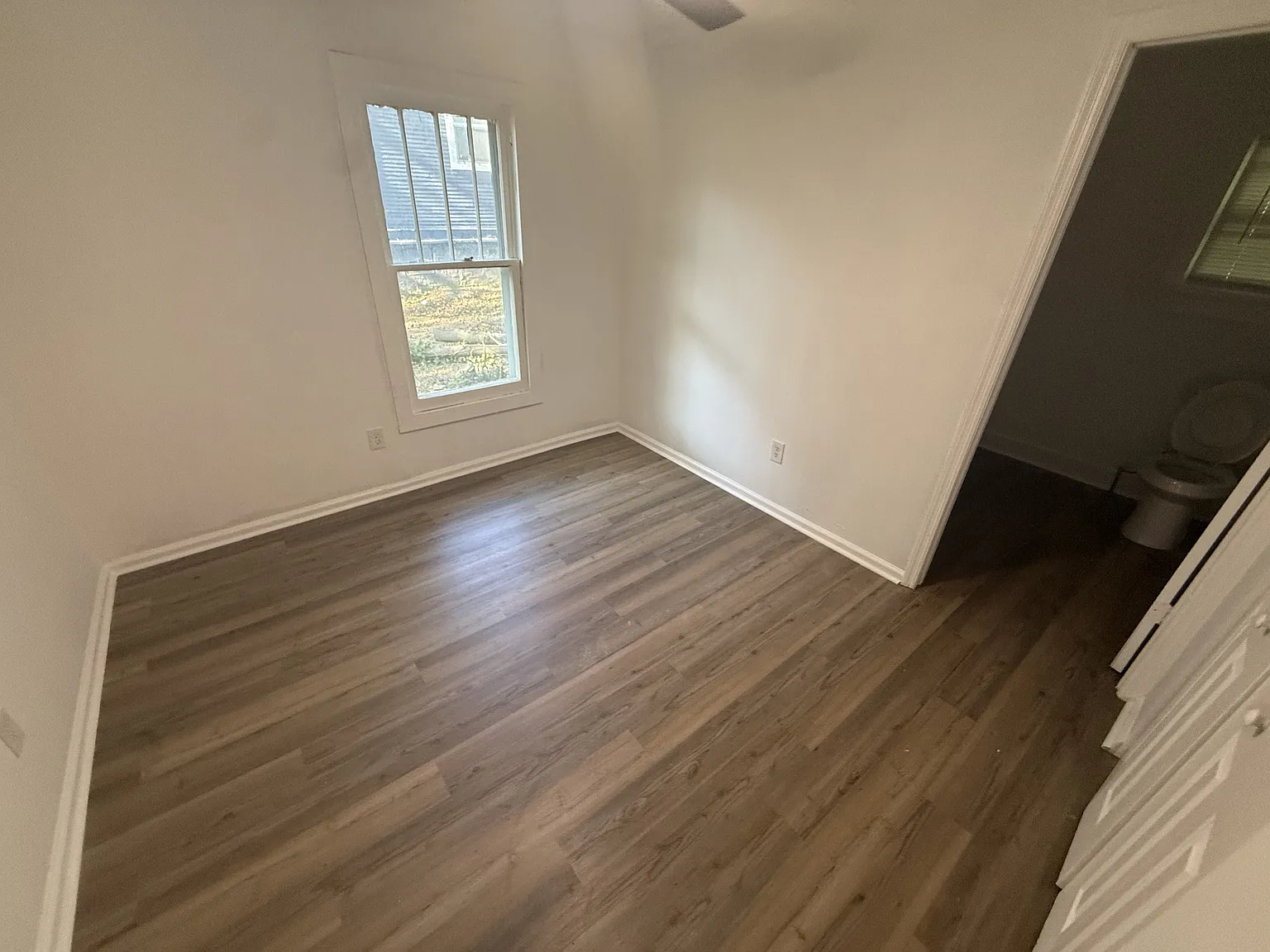 803 Moss Street - 1 — Photo 4