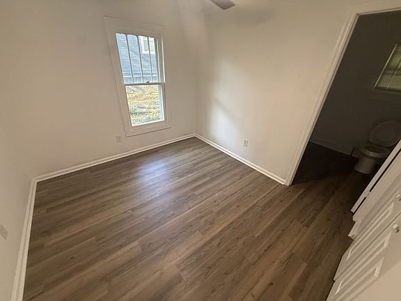 4th image of 803 Moss St