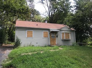 324 Superior Dr, Saint Louis, MO