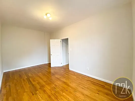 Rented by Realty 2000 Corp | media 16