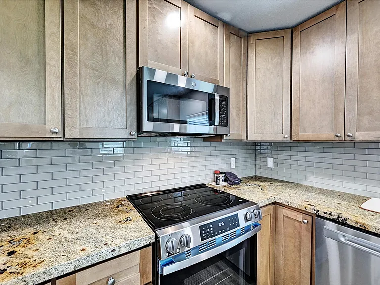 268 Sunrise Dr — Photo 20