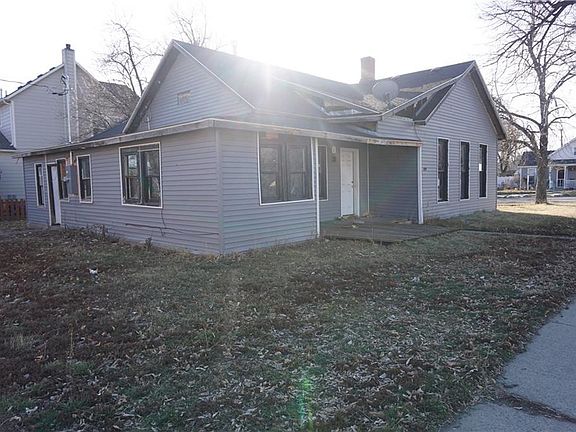 2nd image of 3016 4th Ave S