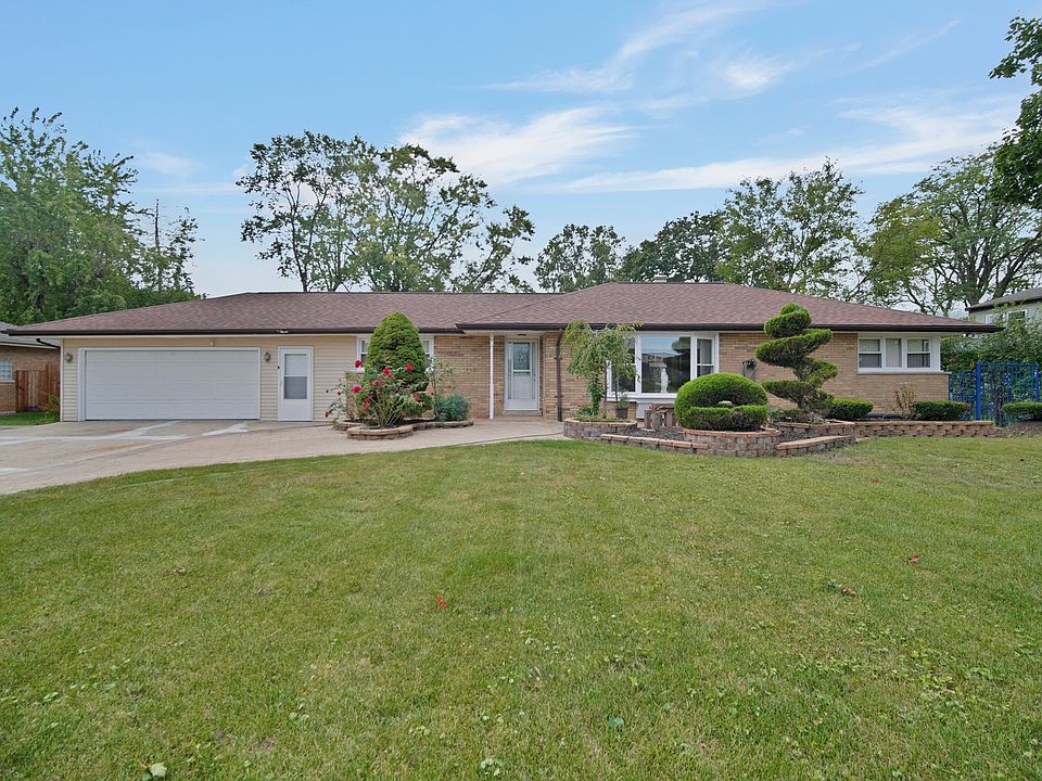 1st image of 2244 205th St