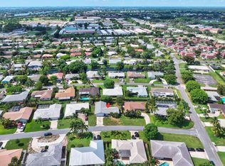 1340 SW 25th Way, Boynton Beach, FL 33426