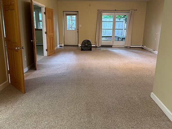 Open concept, dinning and living room