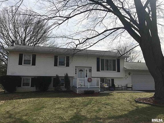 3rd image of 226 W Sunnyview Ave