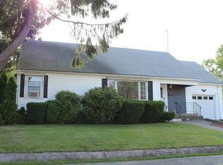 31 Coolidge St, Methuen, MA 01844