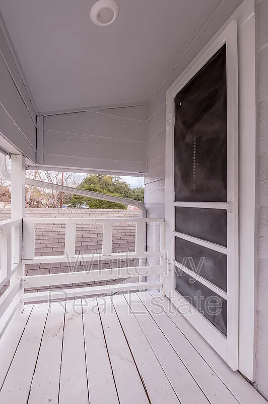 1 bed, 1.0 bath, $775 — Photo 4