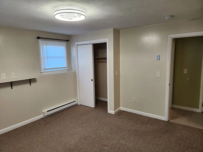 625 Cottage St #625 — Photo 11