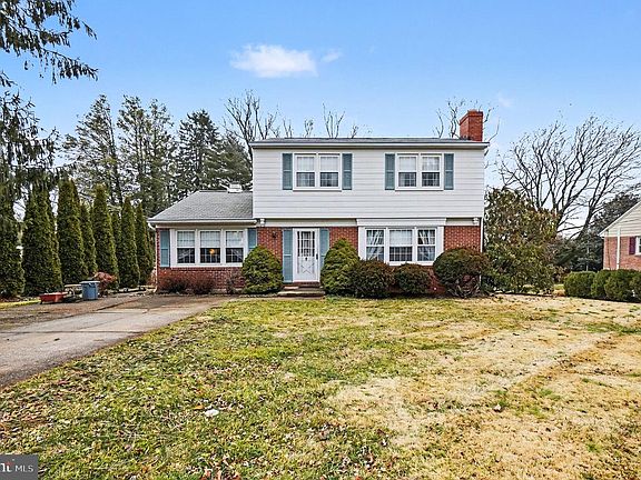 4th image of 501 Giles St