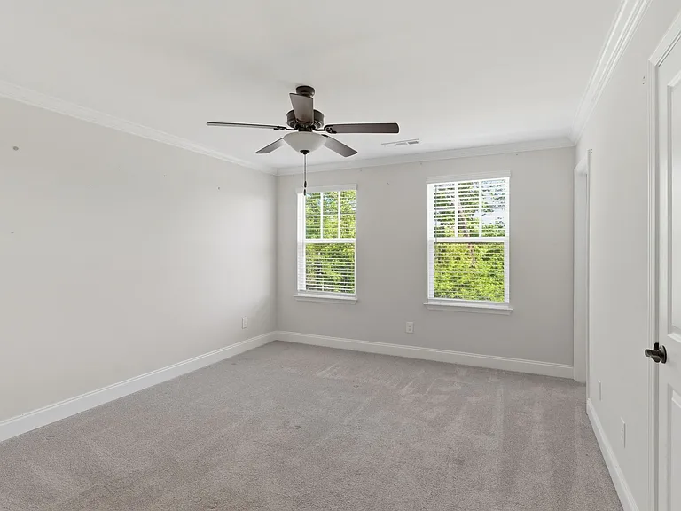 1021 Milson Ln — Photo 15