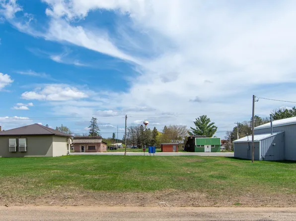 218 River St S, Pillager, MN 56473