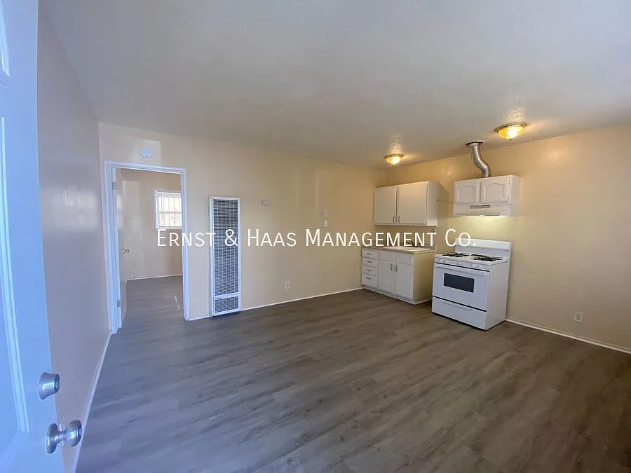 Building Photo - 13812 S Avalon Blvd #B