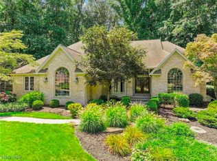 8432 Hilltop Dr, Mentor, OH 44060