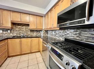 40 Mendelssohn St UNIT 5, Toronto, ON M1L0G8