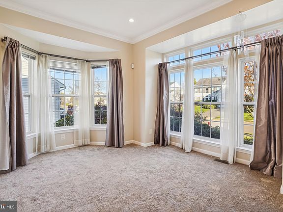 4th image of 6682 Clarkes Meadow Dr