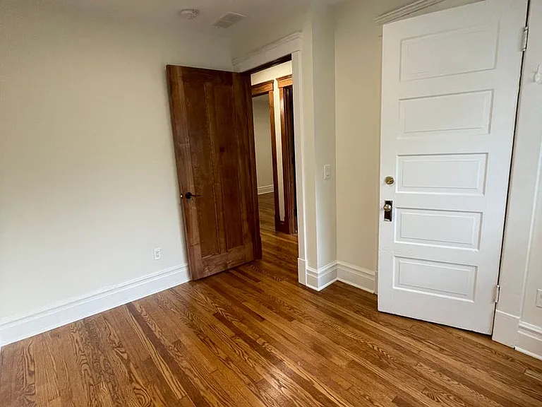 412 E William St — Photo 12