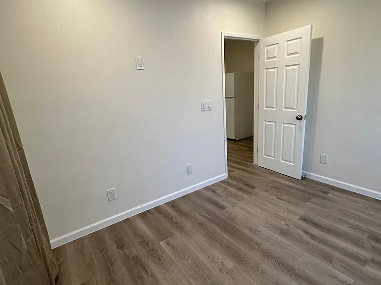 491 W Carter St #2 — Photo 13