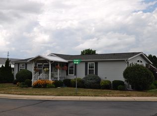 452 Redmond Dr, Blissfield, MI