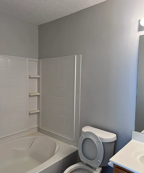 2770 Parkway Cv — Photo 6