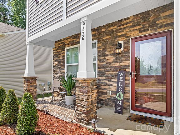 4th image of 9836 Oak Barrel Ln