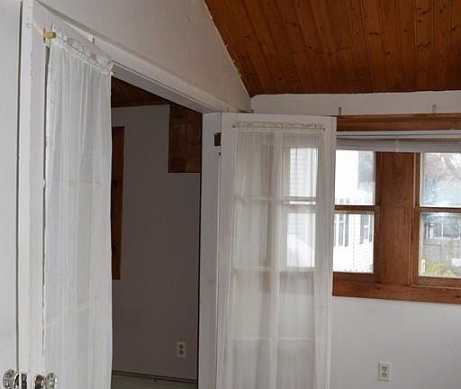 4th image of 112 Glen Charlie Rd