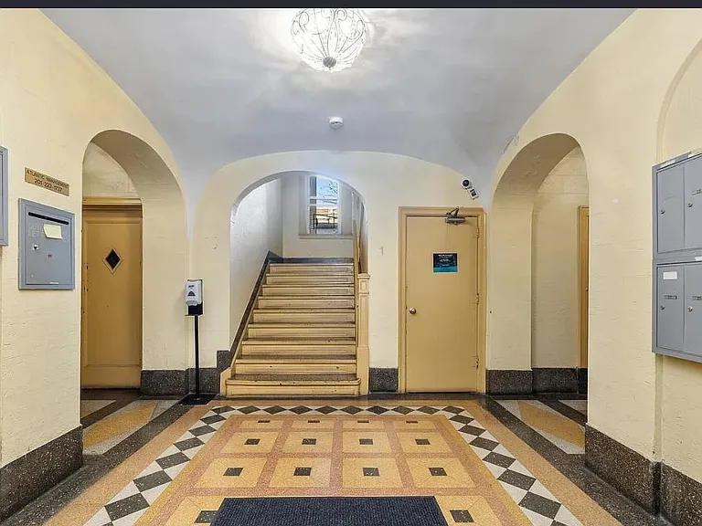 6015 Boulevard E #D7 — Photo 4