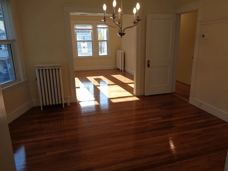 Wilson Ave — Photo 14