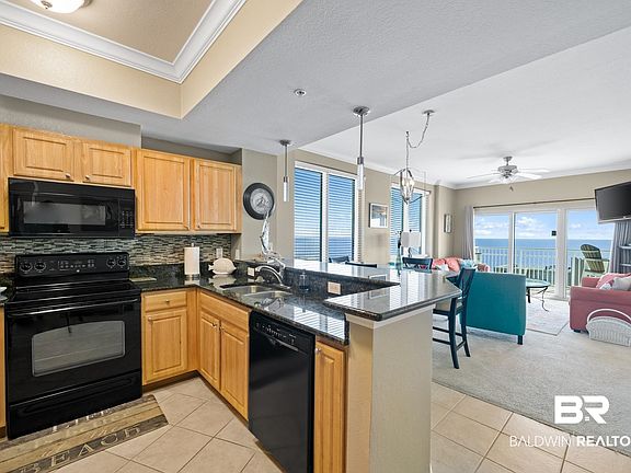 4th image of 1010 Beach Blvd #1201