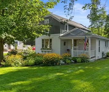 652 State St, Harbor Springs, MI, 49740