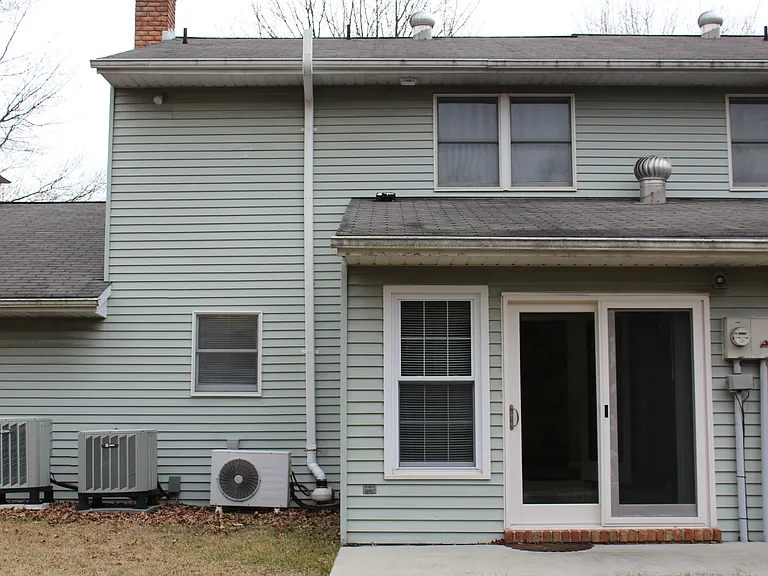 2103 Foxfire Dr — Photo 31