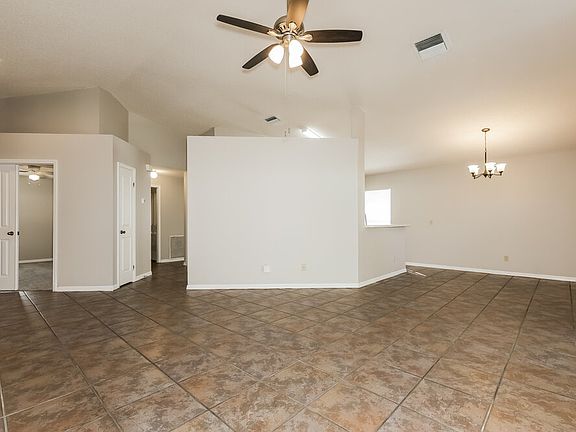 3rd image of 704 Sand Ridge Dr