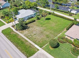 307 S Heathwood Dr, Marco Island, FL 34145