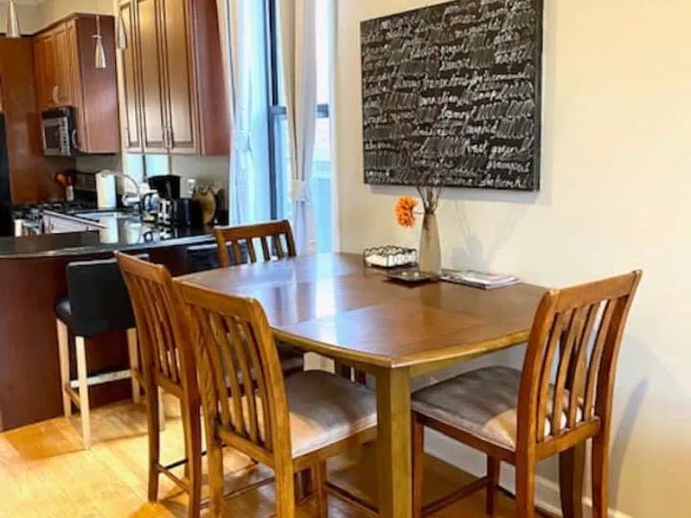 1434 W Fletcher St #2F — Photo 8