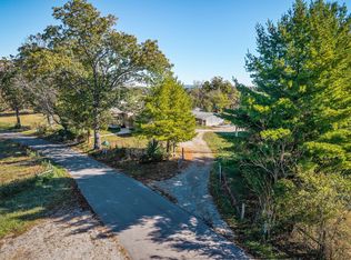590 C Rowland Rd, Rock Island, TN 38581