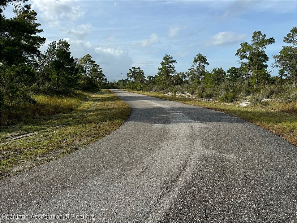 2nd image of 311 Capri Dr NE