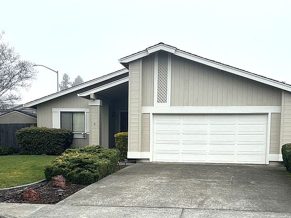 2nd image of 1679 Del Oro Cir