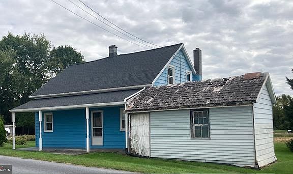2nd image of 1180 Hunsicker Rd