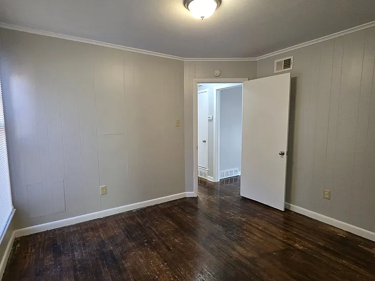 344 E Shelby Dr — Photo 8