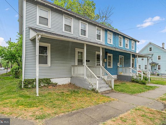 2nd image of 257 Pine St S #259