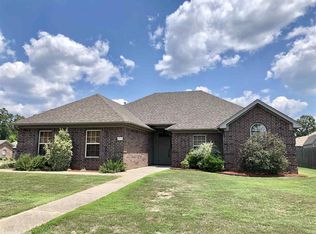 418 Merril Dr, Benton, AR 72015